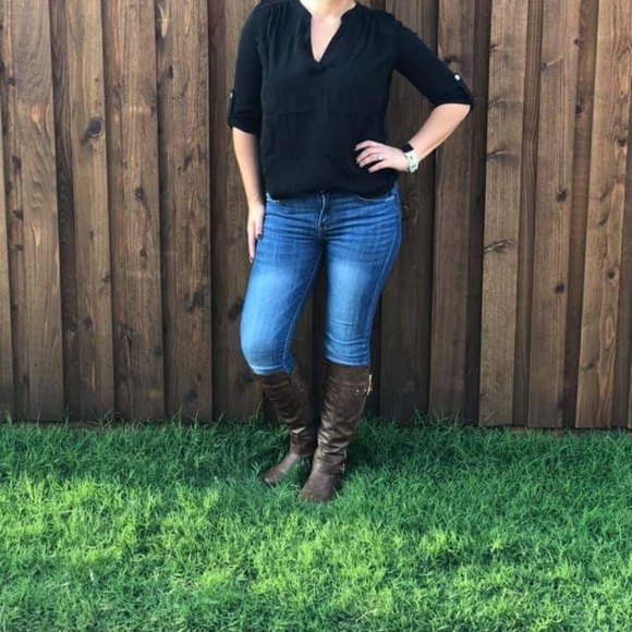 Zenana Outfitters Tops - Black "Workin' It Top" Size Large